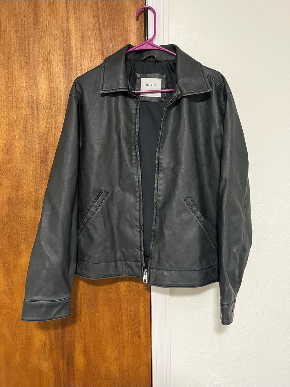 Hollister Women’s Faux Leather Bomber Jacket Black Size Small Vegan Harrington